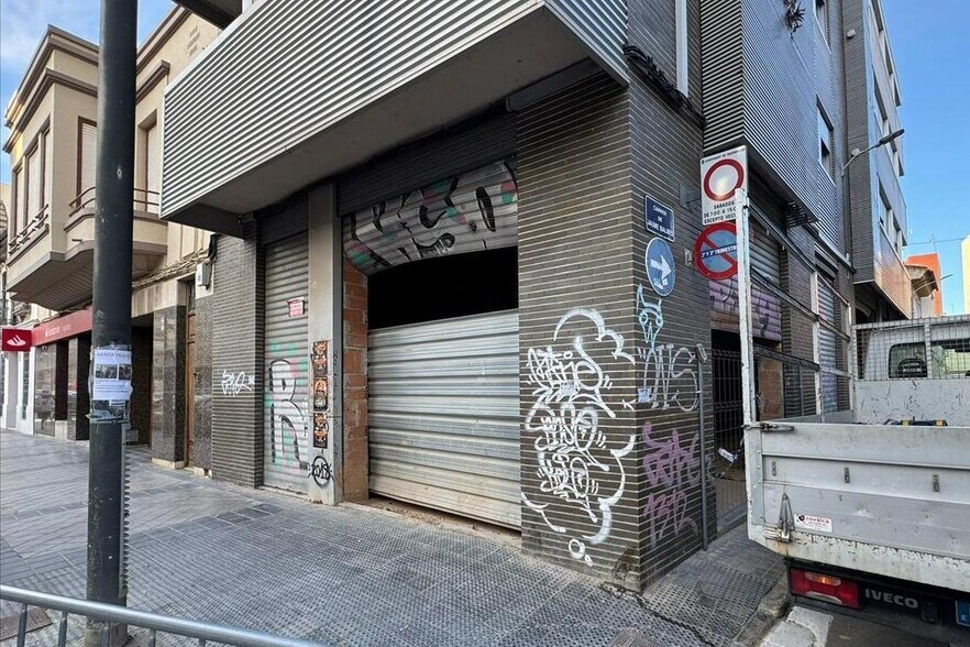 Avinguda Blasco Ibáñez, 83, Massanassa, Valencia for sale - Building Photo - Image 3 of 14