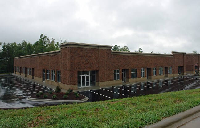 Plus de détails pour 197 Byers Creek Rd, Mooresville, NC - Local d'activités à louer