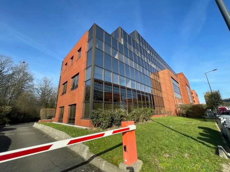 Flex dans Meudon à louer Photo du bâtiment- Image 1 de 4