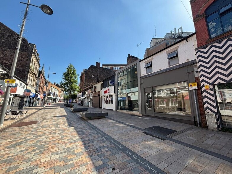 29 Piccadilly, Stoke On Trent for lease - Building Photo - Image 3 of 14