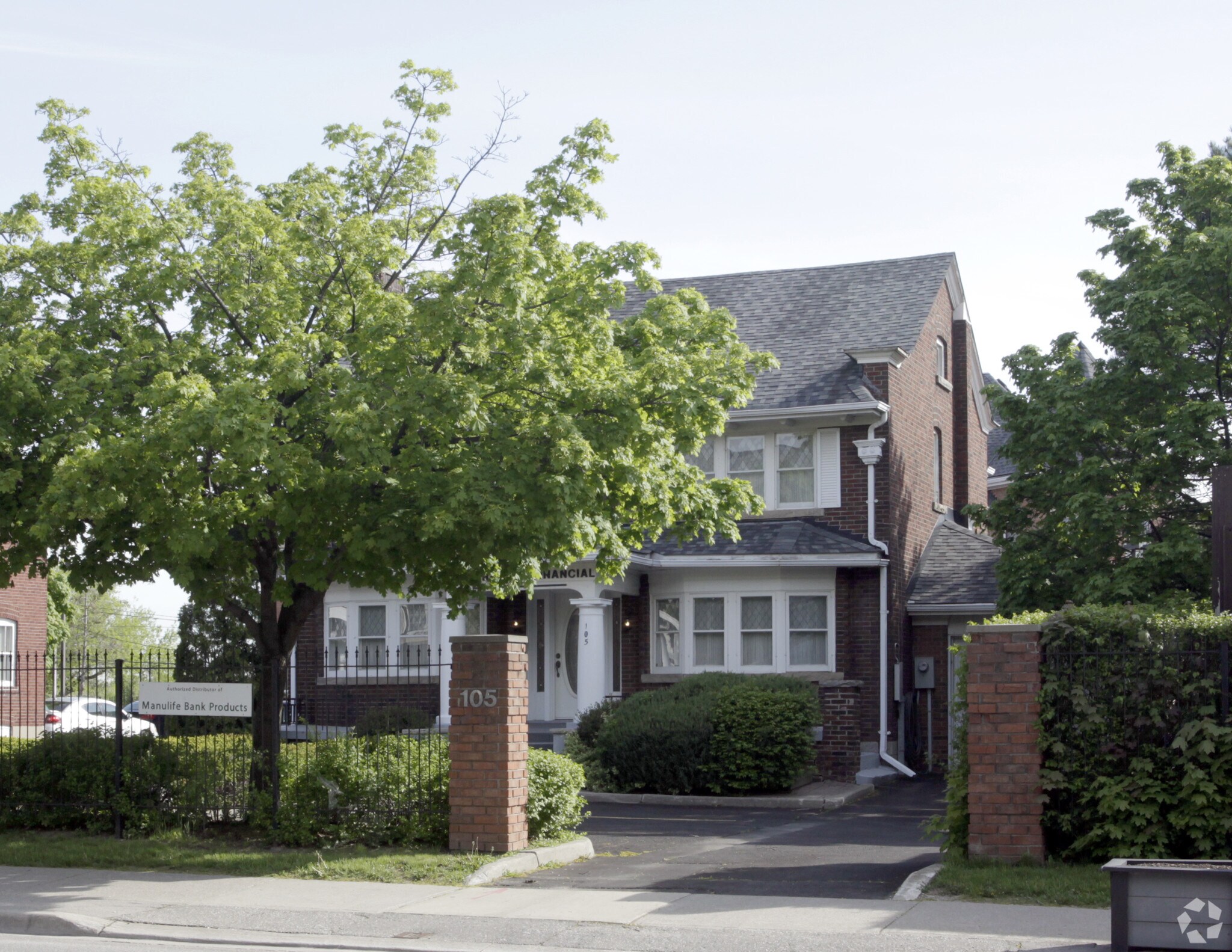 105 Queen St S, Mississauga, ON for sale Primary Photo- Image 1 of 1