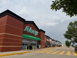 Plus de détails pour 1500 Main St, Slave Lake, AB - Commerce de détail à louer