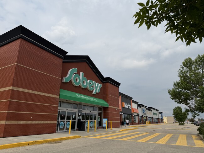 More details for 1500 Main St, Slave Lake, AB - Retail for Lease