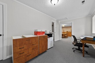 2701 Rowland Rd, Raleigh, NC à louer Photo intérieure- Image 2 de 3