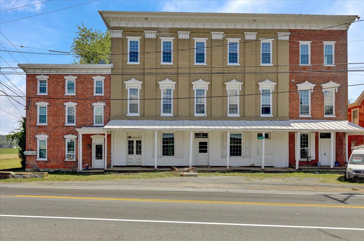 2693 W Philadelphia Ave, Oley, PA à vendre Photo du bâtiment- Image 1 de 84
