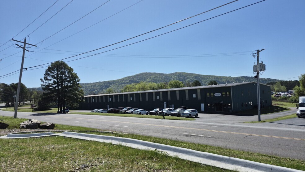 747 Mid America Blvd, Hot Springs, AR à vendre - Photo du bâtiment - Image 3 de 4