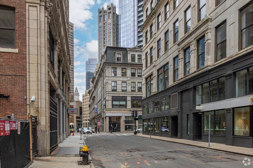 70 Summer St, Boston, MA à louer - Photo du bâtiment - Image 2 de 4