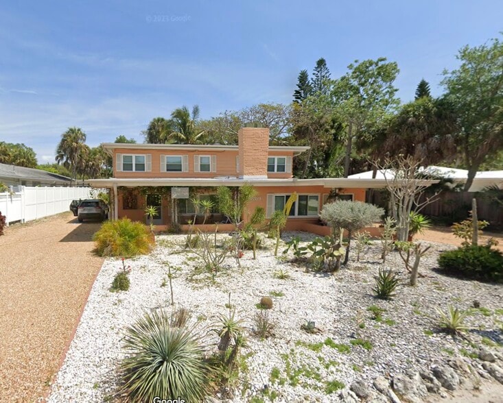 4859 Commonwealth Dr, Siesta Key, FL for sale - Primary Photo - Image 1 of 1