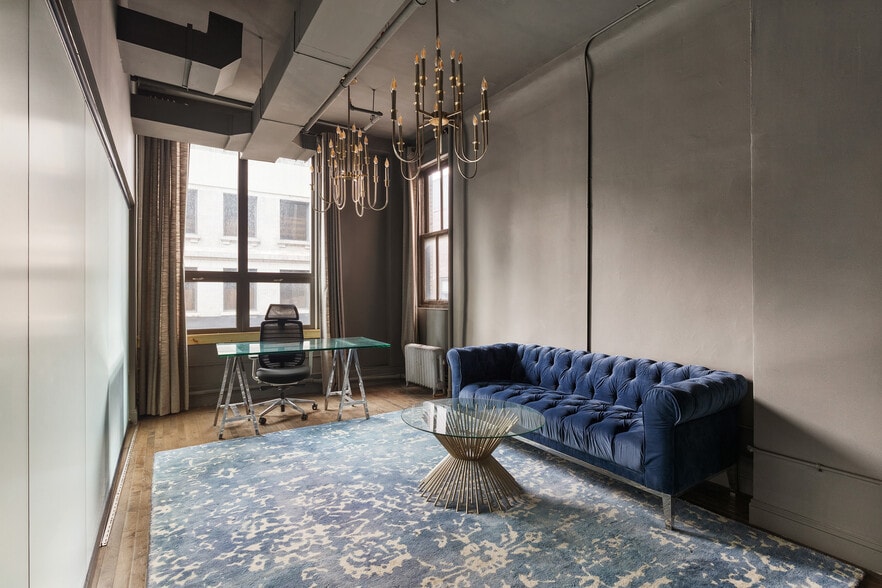 12 W 32nd St, New York, NY for lease - Interior Photo - Image 2 of 13