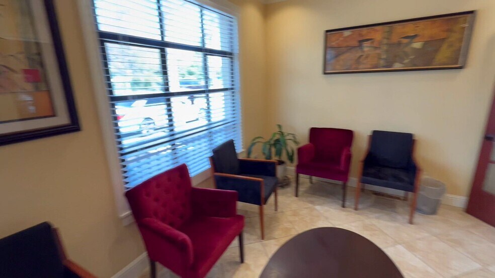 652-670 E Santa Clara St, San Jose, CA à vendre - Vidéo sur l’inscription commerciale - Image 3 de 72