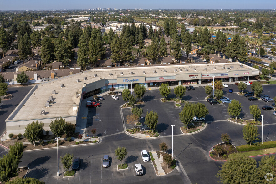 5150 Kings Canyon Ave, Fresno, CA for lease - Building Photo - Image 1 of 2