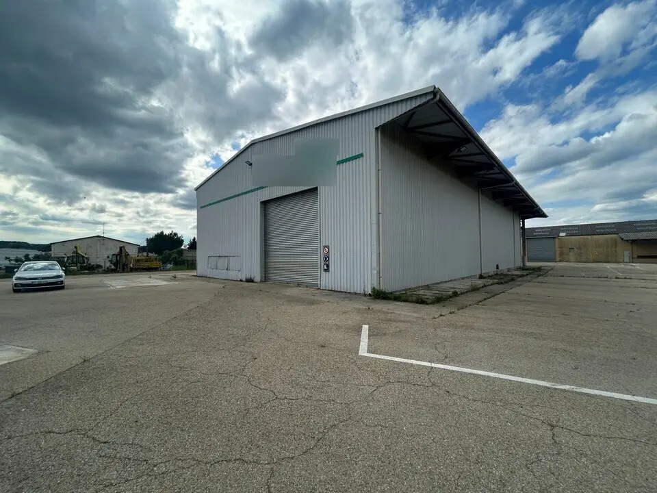 Industrial in Remoulins for lease Building Photo- Image 1 of 7