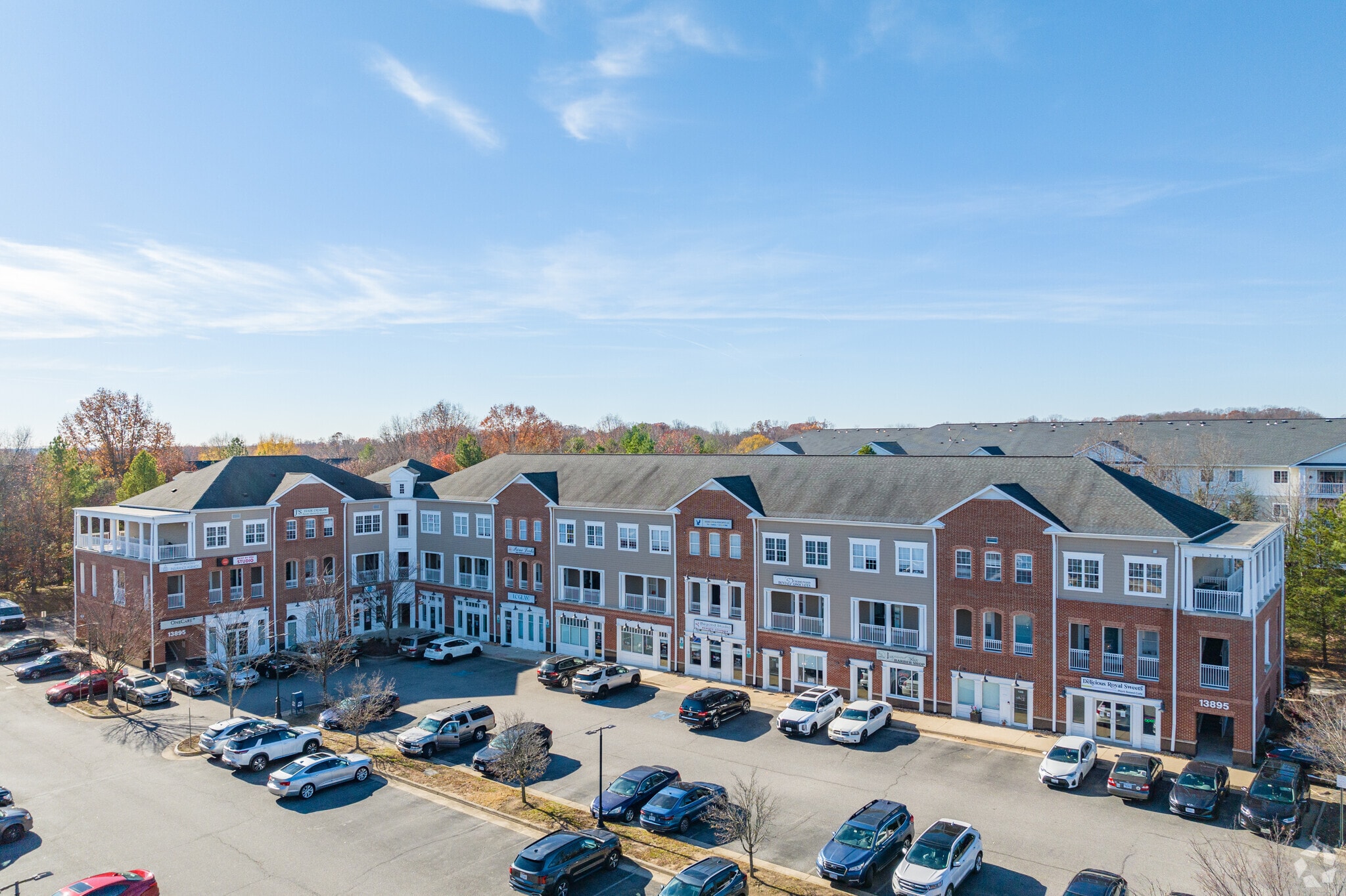 13895 Hedgewood Dr, Woodbridge, VA à vendre Photo principale- Image 1 de 58