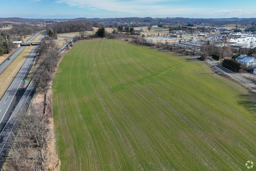 Gap Newport Pike, Avondale, PA for lease - Building Photo - Image 3 of 4