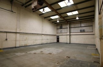 541 Blandford Rd, Poole for lease Interior Photo- Image 1 of 2