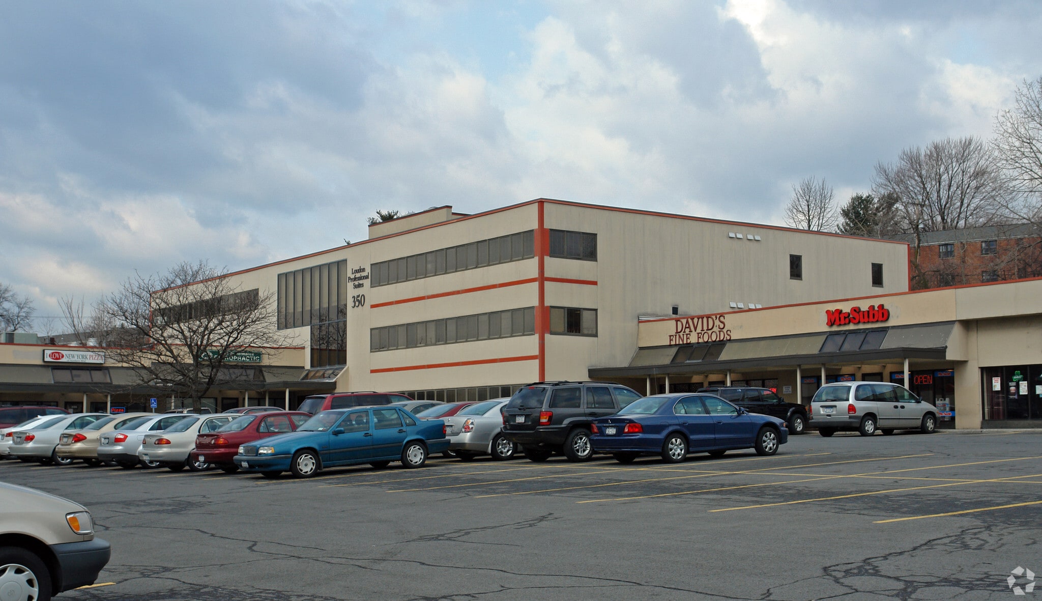 350 Northern Blvd, Albany, NY for lease Primary Photo- Image 1 of 44