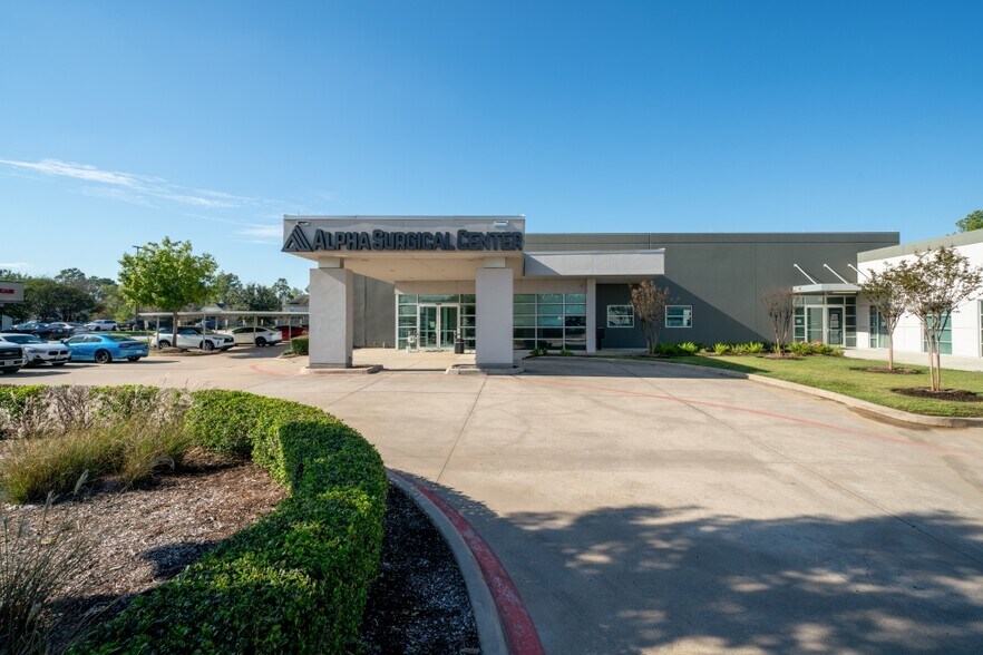 24727 Tomball Pky, Tomball, TX à louer - Photo du bâtiment - Image 1 de 11