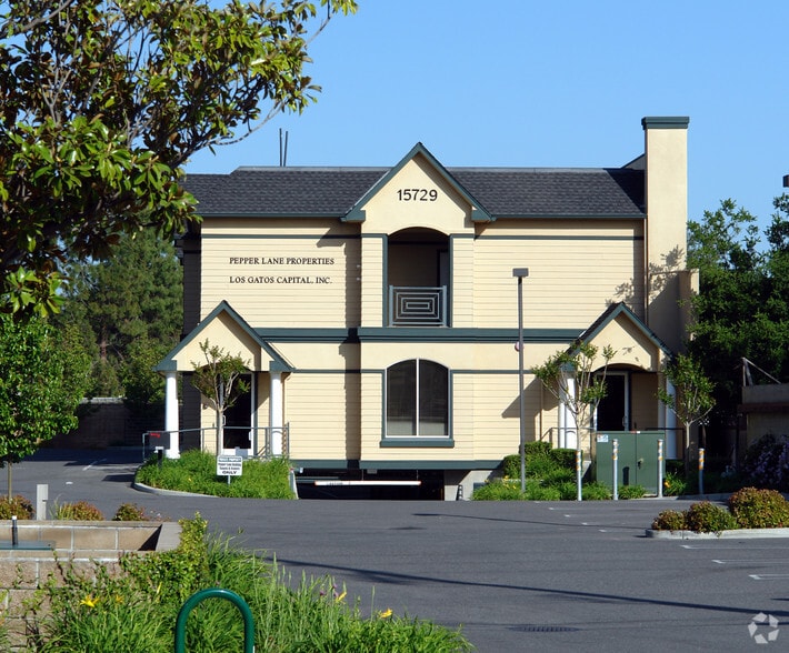 15729 Los Gatos Blvd, Los Gatos, CA for lease - Primary Photo - Image 1 of 12