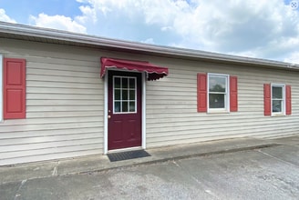 200 Orange Grove St, Hillsborough, NC à louer Photo du bâtiment- Image 1 de 2