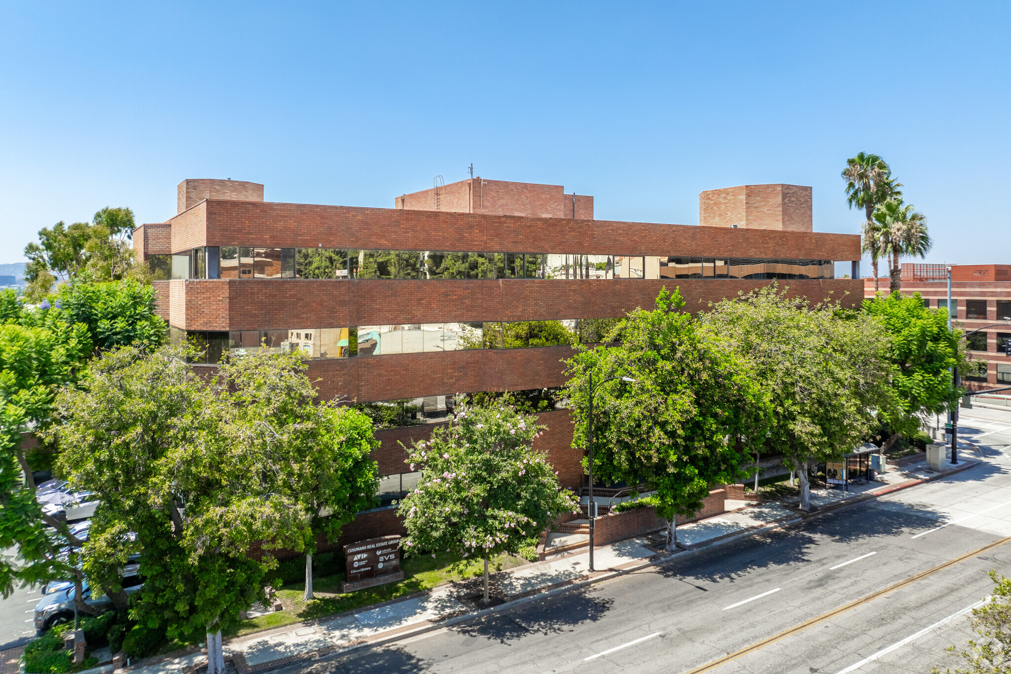 101 S 1st St, Burbank, CA for lease Building Photo- Image 1 of 9