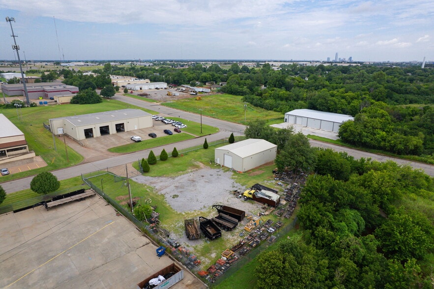 6712 Pat Ave, Oklahoma City, OK for sale - Aerial - Image 3 of 38