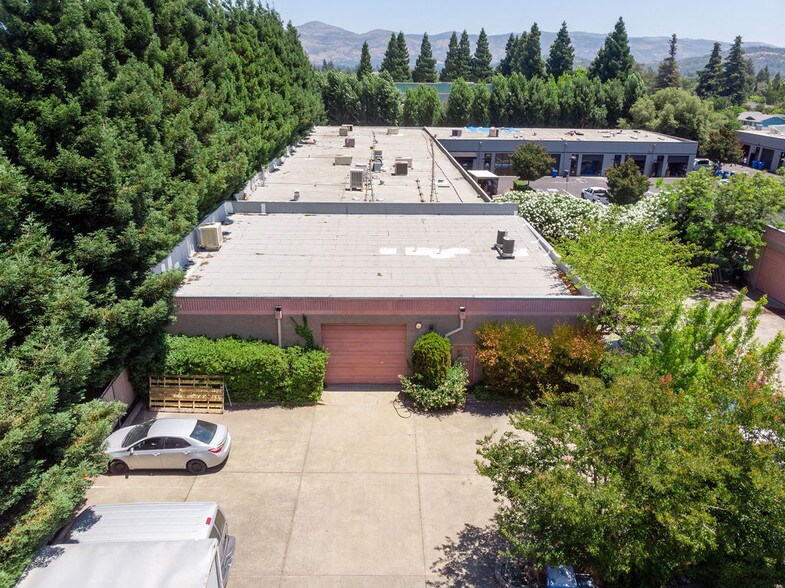 1760 Industrial Way, Napa, CA à louer - Photo du bâtiment - Image 2 de 16