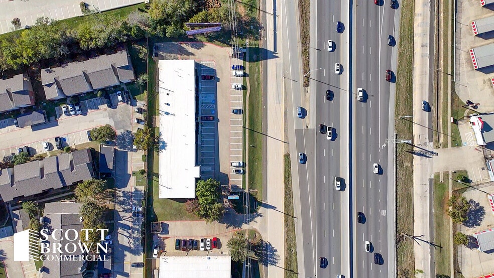 260-264 Interstate 35, Denton, TX à louer - Photo du bâtiment - Image 2 de 2