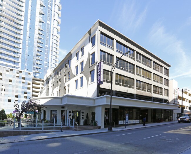 Plus de détails pour 222 S Church St, Charlotte, NC - Coworking à louer