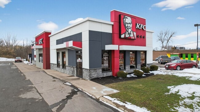 Plus de détails pour 5682 S Transit Rd, Lockport, NY - Commerce de détail à vendre