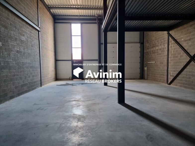 Industrial in Montpellier for sale - Interior Photo - Image 1 of 4