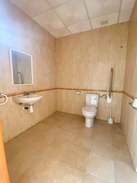 Retail in Cieza, Murcia for lease - Interior Photo - Image 2 of 8