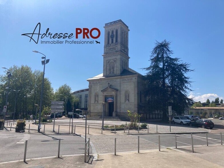 Retail in Talence for sale - Building Photo - Image 2 of 2
