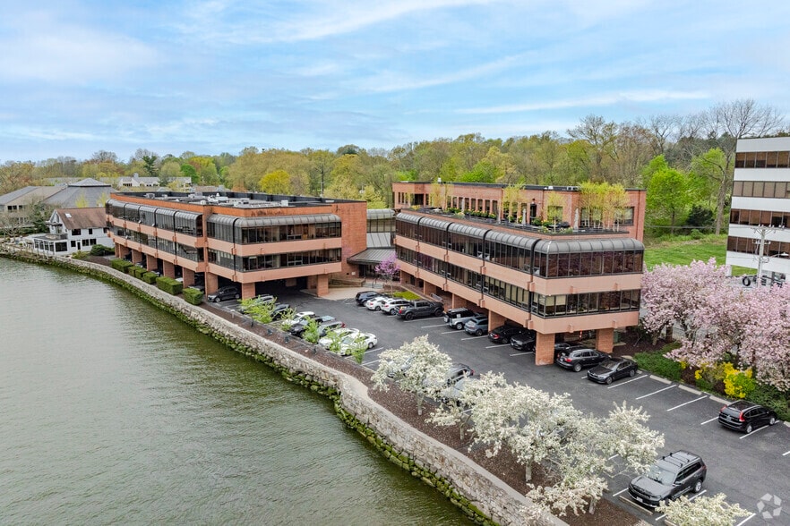 285 Riverside Ave, Westport, CT for lease - Aerial - Image 2 of 6