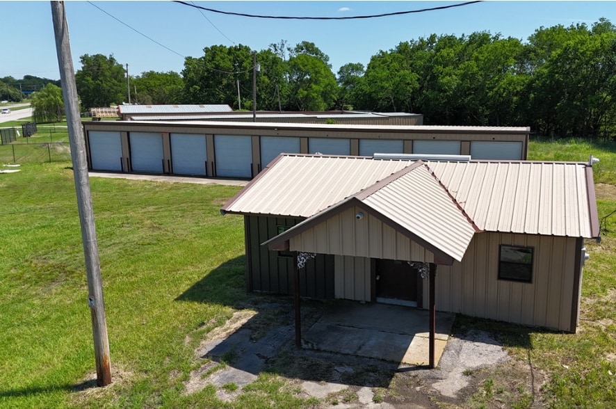 118 US Hwy 69 hwy, Point, TX for sale - Primary Photo - Image 1 of 5