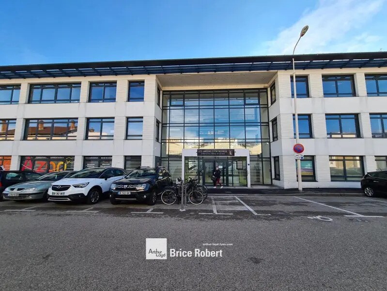 6 Avenue Du Château De Gerland, Lyon for lease Building Photo- Image 1 of 11