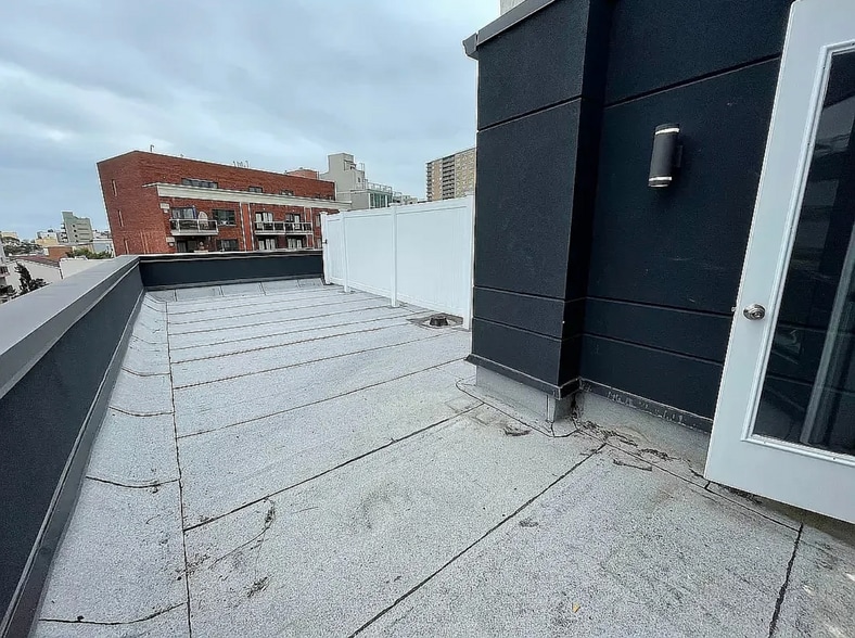 363 Neptune Ave, Brooklyn, NY for sale - Building Photo - Image 3 of 24