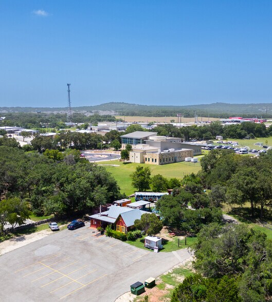 118 Old San Antonio Rd, Boerne, TX à vendre - Photo du bâtiment - Image 2 de 5