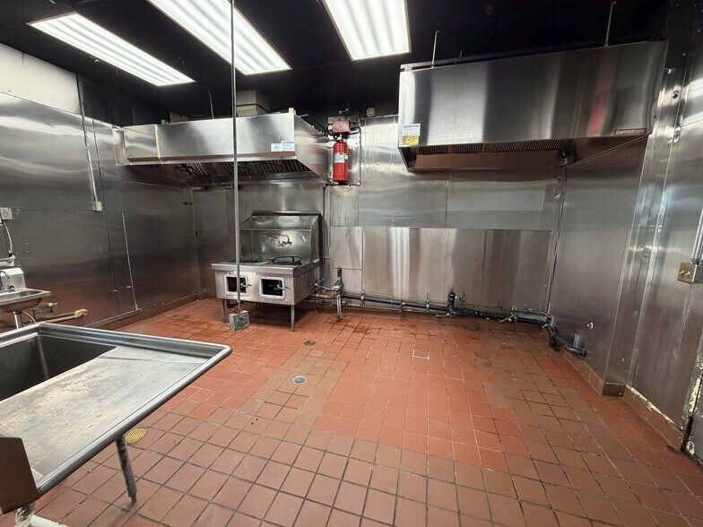 46560 Fremont Blvd, Fremont, CA à vendre - Photo du bâtiment - Image 3 de 9