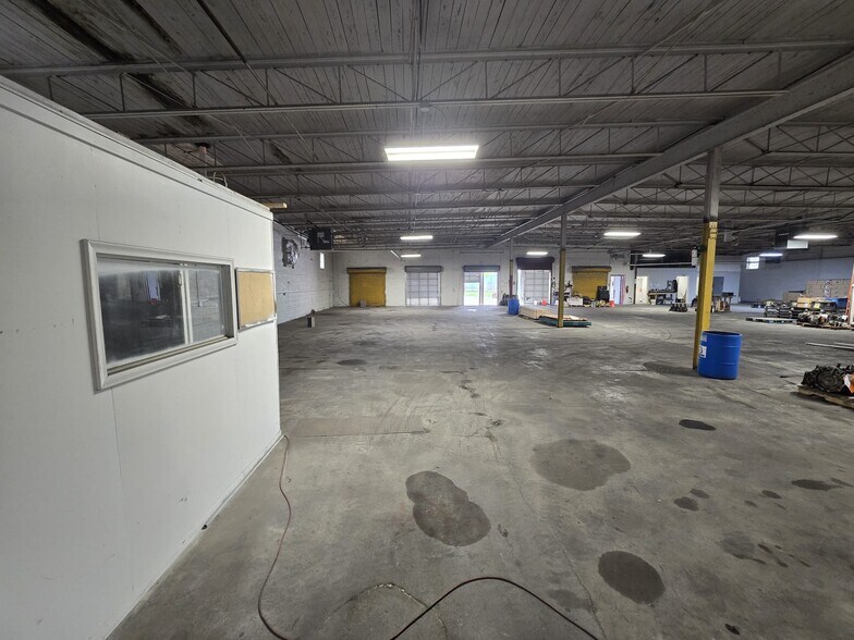 15500 Woodrow Wilson St, Detroit, MI à louer - Photo du bâtiment - Image 2 de 13