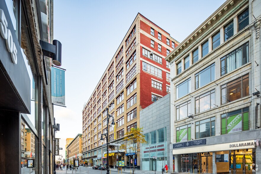 460 Rue Sainte-Catherine O, Montréal, QC à louer - Photo du bâtiment - Image 2 de 17