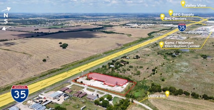 1850 N Stemmons St, Sanger, TX for lease Interior Photo- Image 1 of 1