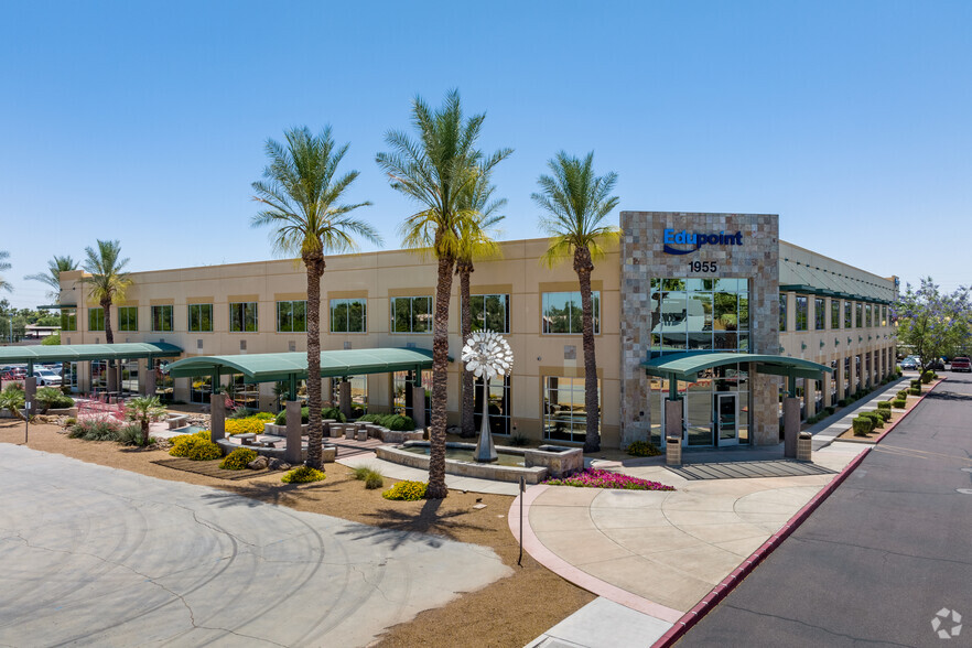 Office in Mesa, AZ for sale - Primary Photo - Image 1 of 1