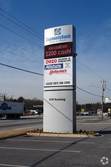 6606 Calhoun Memorial Hwy, Easley, SC for sale - Building Photo - Image 3 of 11