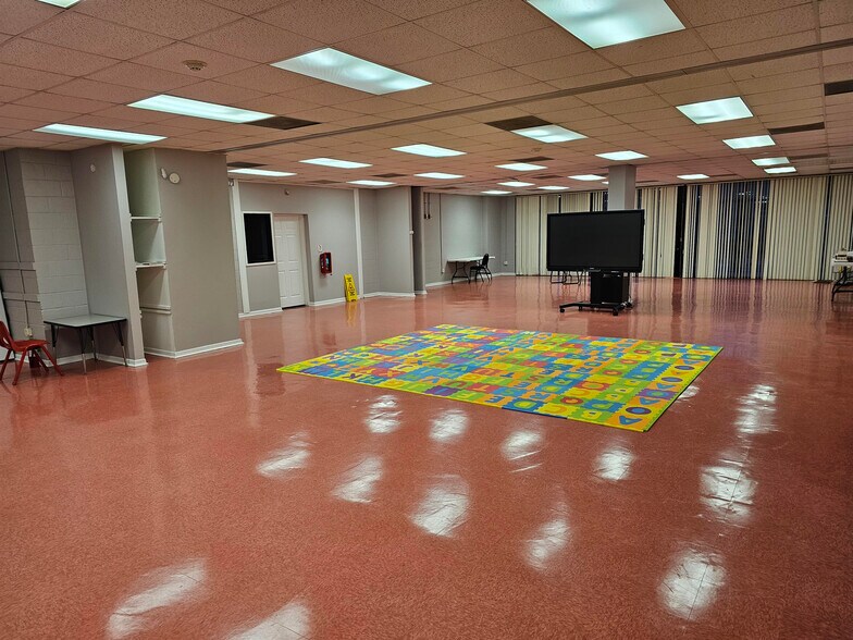 222 S 66th St, Houston, TX à louer - Photo du bâtiment - Image 2 de 11