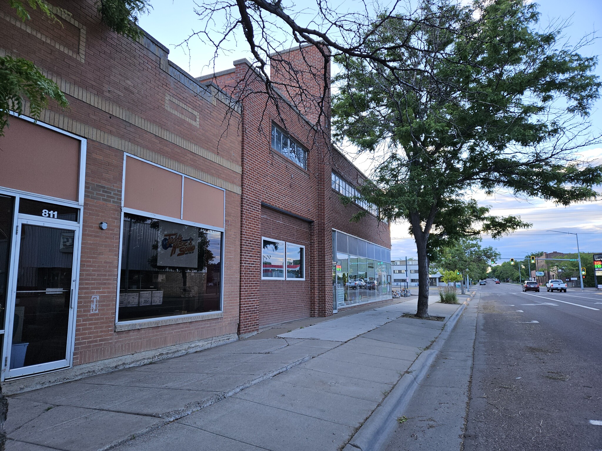 815 N 1st Ave, Great Falls, MT for lease Building Photo- Image 1 of 115