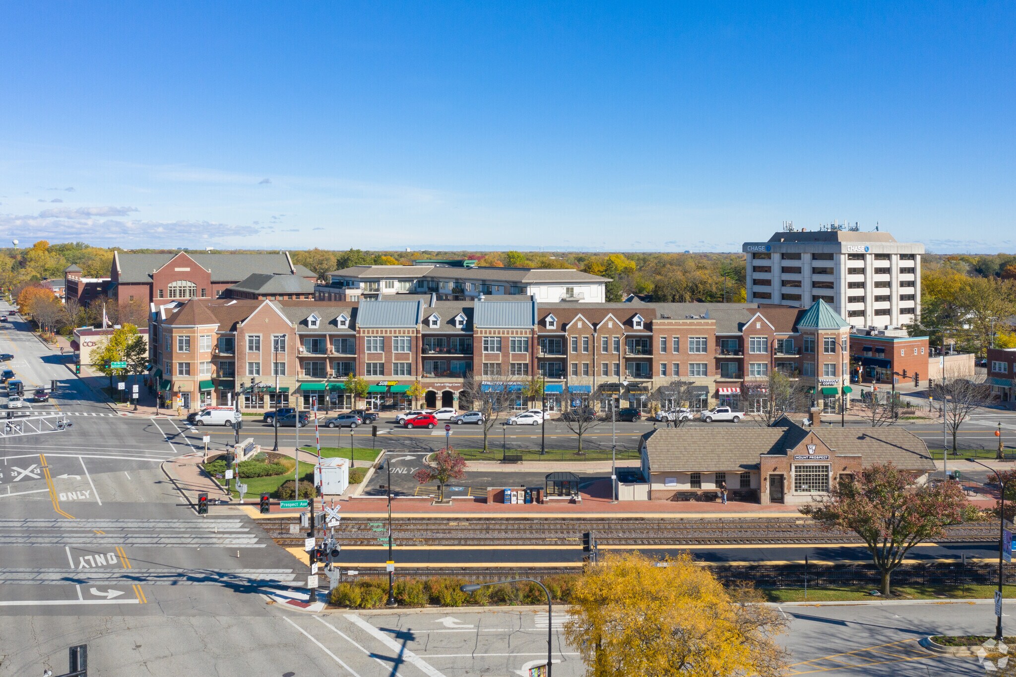 2-90 E Northwest Hwy, Mount Prospect, IL à louer Photo du bâtiment- Image 1 de 7