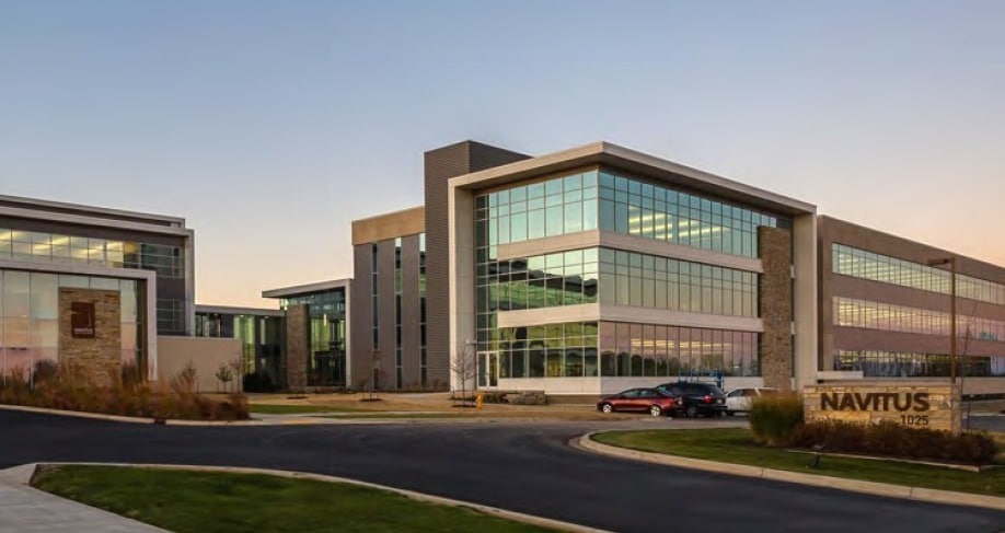 1025 W Navitus Dr, Grand Chute, WI for lease - Building Photo - Image 1 of 5