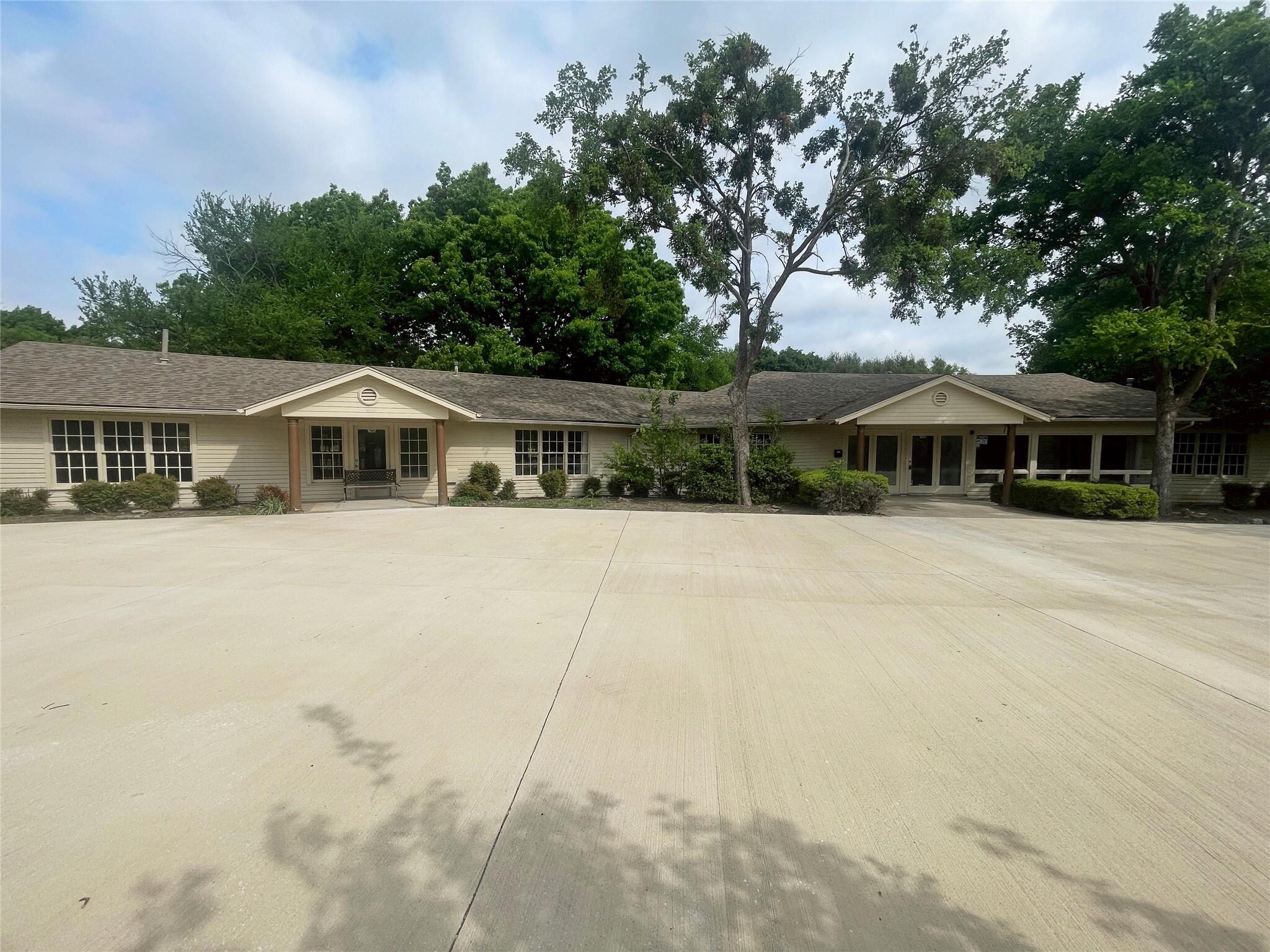 7605 Virginia Pkwy, McKinney, TX à vendre Photo principale- Image 1 de 7