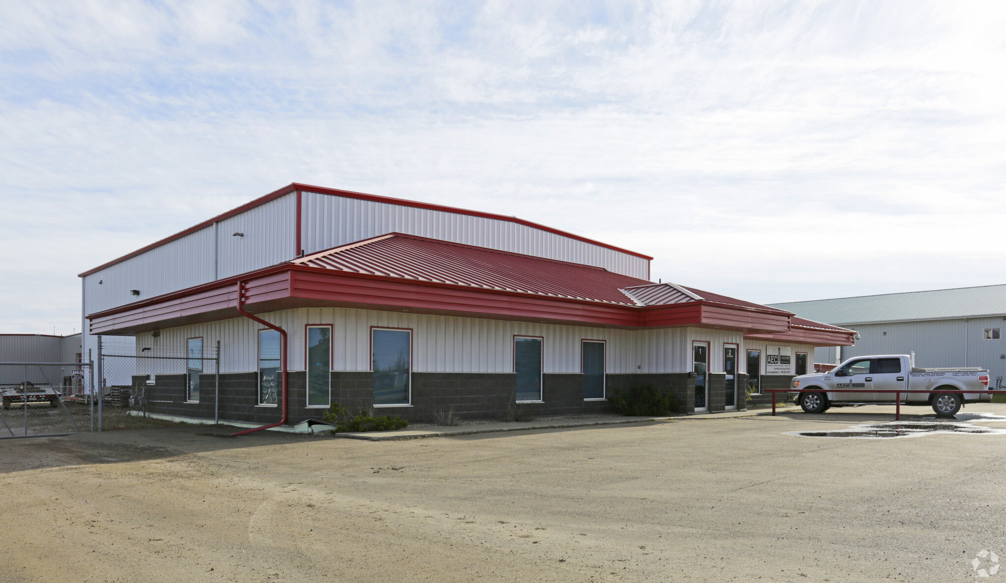 1317 10th St, Nisku, AB for sale Primary Photo- Image 1 of 1