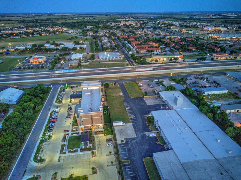 1942 S Interstate 35, San Marcos, TX for sale - Building Photo - Image 2 of 26